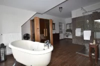 Suite 3